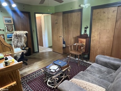 ***72-HOUR CLAUSE***  CONTINUE TO SHOW.  Beautifully designed 4 on Fairfield Golf and Country Club in Iowa - for sale on GolfHomes.com, golf home, golf lot