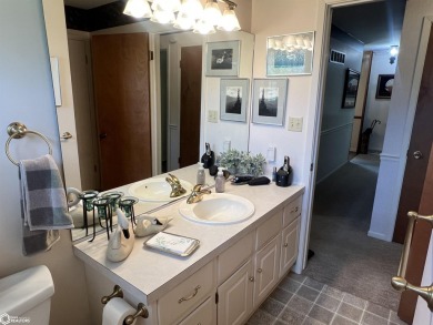***72-HOUR CLAUSE***  CONTINUE TO SHOW.  Beautifully designed 4 on Fairfield Golf and Country Club in Iowa - for sale on GolfHomes.com, golf home, golf lot