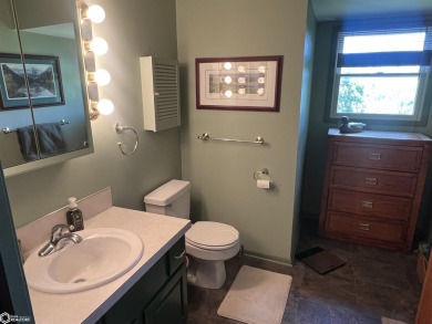 ***72-HOUR CLAUSE***  CONTINUE TO SHOW.  Beautifully designed 4 on Fairfield Golf and Country Club in Iowa - for sale on GolfHomes.com, golf home, golf lot