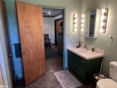 ***72-HOUR CLAUSE***  CONTINUE TO SHOW.  Beautifully designed 4 on Fairfield Golf and Country Club in Iowa - for sale on GolfHomes.com, golf home, golf lot