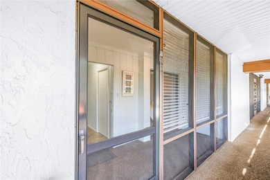 Are you looking for easy Florida living with a great view? This on IMG Academies Golf and Country Club in Florida - for sale on GolfHomes.com, golf home, golf lot