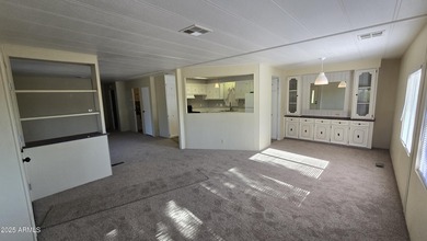 Super Clean and Nicely Updated Open Floor Plan with Lots of on Prescott Golf and Country Club in Arizona - for sale on GolfHomes.com, golf home, golf lot