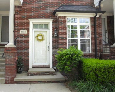 BEAUTIFULLY UPGRADED, SPOTLESS TOWNHOUSE CONDO IN CENTRAL SHELBY on Cherry Creek Golf Club in Michigan - for sale on GolfHomes.com, golf home, golf lot
