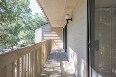 Don't miss this rare chance for a 3BR end unit in Shipmaster on Shipyard Golf Club in South Carolina - for sale on GolfHomes.com, golf home, golf lot