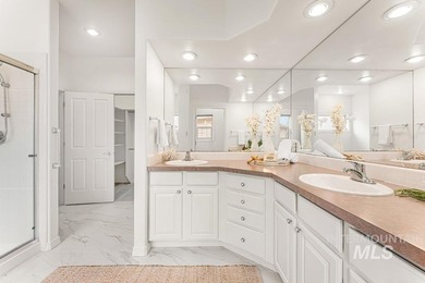 Single-level living along the River Club Golf Course! Set at the on Plantation Country Club in Idaho - for sale on GolfHomes.com, golf home, golf lot