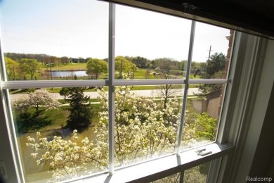 Welcome to 20072 Rodeo Ct! This move-in-ready gem was completely on Evergreen Hills Golf Course in Michigan - for sale on GolfHomes.com, golf home, golf lot