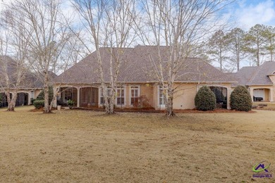 100% USDA FINACING AVAILABLE FOR THIS TIMELESS & LOVINGLY on Southern Hills Golf Club in Georgia - for sale on GolfHomes.com, golf home, golf lot