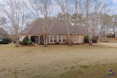 100% USDA FINACING AVAILABLE FOR THIS TIMELESS & LOVINGLY on Southern Hills Golf Club in Georgia - for sale on GolfHomes.com, golf home, golf lot