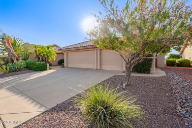Absolutely Stunning 2 Bedroom + Den, 2 Bath, Single Level Home on Westbrook Village / Vista Golf Course in Arizona - for sale on GolfHomes.com, golf home, golf lot