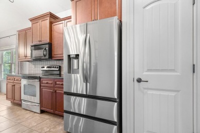 Charming 3BR/2BA Half Duplex in Gated Golf Community - on Ledgestone Country Club and Golf Course in Missouri - for sale on GolfHomes.com, golf home, golf lot