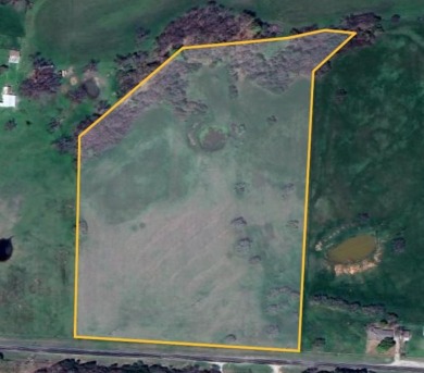 Beautiful acreage in prime location. With almost 900 ft of road on Decatur Golf and Country Club in Texas - for sale on GolfHomes.com, golf home, golf lot