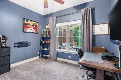 Charming 3BR/2BA Half Duplex in Gated Golf Community - on Ledgestone Country Club and Golf Course in Missouri - for sale on GolfHomes.com, golf home, golf lot