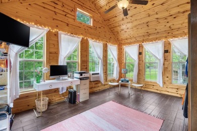 Charming 3BR/2BA Half Duplex in Gated Golf Community - on Ledgestone Country Club and Golf Course in Missouri - for sale on GolfHomes.com, golf home, golf lot