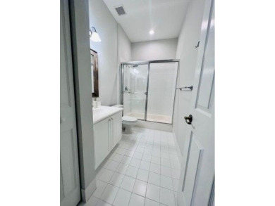 Stylish 3-story townhome in the heart of Abacoa! Open-concept on Abacoa Golf Club in Florida - for sale on GolfHomes.com, golf home, golf lot