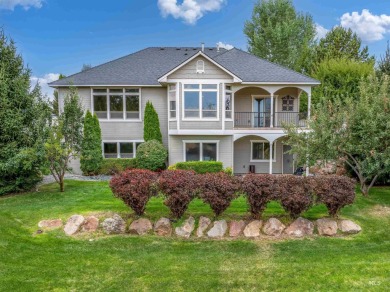 Nestled on nearly a one-acre lot, this retreat boasts mountain on Purple Sage Golf Course in Idaho - for sale on GolfHomes.com, golf home, golf lot