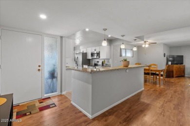 Beautifully renovated two bedroom/2 bath with enclosed bonus on Sun City Country Club in Arizona - for sale on GolfHomes.com, golf home, golf lot