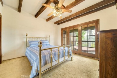 Welcome to your delightful, light and bright 2-bedroom on Woodland Hills Country Club in California - for sale on GolfHomes.com, golf home, golf lot