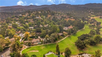 Welcome to your delightful, light and bright 2-bedroom on Woodland Hills Country Club in California - for sale on GolfHomes.com, golf home, golf lot