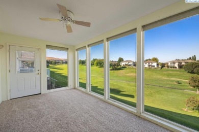 Welcome to your next chapter of *easy living with a view*! This on Canyon Lakes Golf Course in Washington - for sale on GolfHomes.com, golf home, golf lot