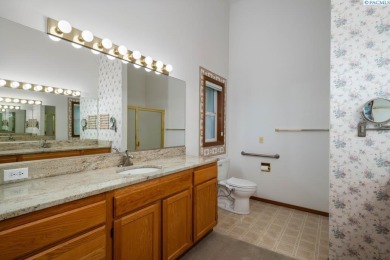 Welcome to your next chapter of *easy living with a view*! This on Canyon Lakes Golf Course in Washington - for sale on GolfHomes.com, golf home, golf lot