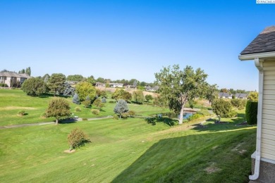 Welcome to your next chapter of *easy living with a view*! This on Canyon Lakes Golf Course in Washington - for sale on GolfHomes.com, golf home, golf lot