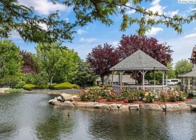 Welcome to your next chapter of *easy living with a view*! This on Canyon Lakes Golf Course in Washington - for sale on GolfHomes.com, golf home, golf lot