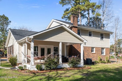 Welcome home! This spacious 4-bedroom 2.5 bathroom beauty is on Jacksonville Country Club in North Carolina - for sale on GolfHomes.com, golf home, golf lot