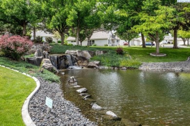 Welcome to your next chapter of *easy living with a view*! This on Canyon Lakes Golf Course in Washington - for sale on GolfHomes.com, golf home, golf lot
