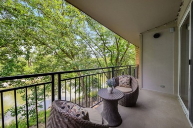 One of the finest condos in Four Lakes. This solidly built on River Bend Golf Club in Illinois - for sale on GolfHomes.com, golf home, golf lot