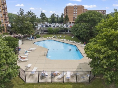 One of the finest condos in Four Lakes. This solidly built on River Bend Golf Club in Illinois - for sale on GolfHomes.com, golf home, golf lot