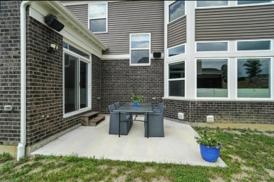 Only 2 years young, this stunning Fischer-built Marshall floor on Shaker Run Golf Club  in Ohio - for sale on GolfHomes.com, golf home, golf lot