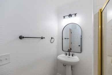 Welcome to 3 Sutton Place, a beautifully remodeled tri-level on Tascosa Country Club in Texas - for sale on GolfHomes.com, golf home, golf lot