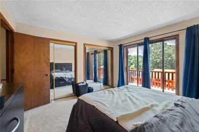 Welcome to this 2-bedroom, 1.5 bath townhouse in the heart of on Bella Vista Country Club and Golf Course in Arkansas - for sale on GolfHomes.com, golf home, golf lot