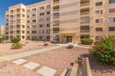 STUNNING & IMMACULATE CORNER UNIT NEAR OLD TOWN on Scottsdale Shadows in Arizona - for sale on GolfHomes.com, golf home, golf lot