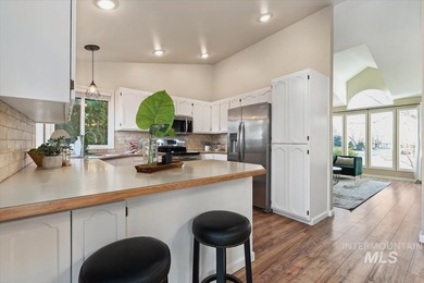 Charming custom-built home in coveted Eagle Rim Estates, just on Eagle Hills Golf Course in Idaho - for sale on GolfHomes.com, golf home, golf lot