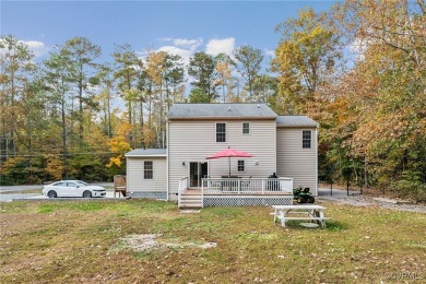 **Charming 4-Bedroom Home in Piankatank Shores!**
Discover your on Piankatank River Golf Club in Virginia - for sale on GolfHomes.com, golf home, golf lot