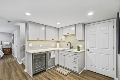 Elegant and updated 3 bed 3 bath Ranch in sought after Carillon on White Eagle Golf Club in Illinois - for sale on GolfHomes.com, golf home, golf lot
