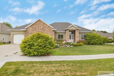 6 BEDROOM, 3 BATH, 4216 SQ. FT. HOME located in the beautiful on Sage Lakes Municipal Golf Course in Idaho - for sale on GolfHomes.com, golf home, golf lot