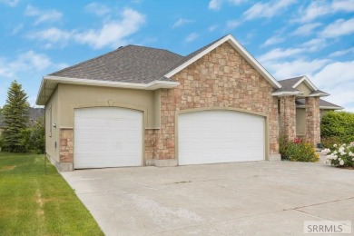 6 BEDROOM, 3 BATH, 4216 SQ. FT. HOME located in the beautiful on Sage Lakes Municipal Golf Course in Idaho - for sale on GolfHomes.com, golf home, golf lot