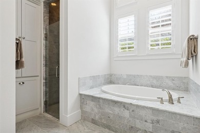 ***OFFERED FULLY FURNISHED WITH GOLF CART & ACCESSORIES***

 on Long Cove Golf Course in Texas - for sale on GolfHomes.com, golf home, golf lot