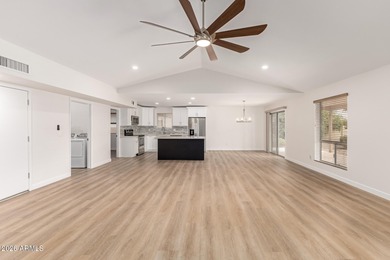 Beautifully renovated home in the gated Ironwood community of on Ironwood Golf Club in Arizona - for sale on GolfHomes.com, golf home, golf lot