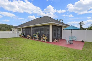 **GATED GOLF COMMUNITY**HUGE LOT**UPDATED** Discover elegance on Cimarrone Golf and Country Club in Florida - for sale on GolfHomes.com, golf home, golf lot