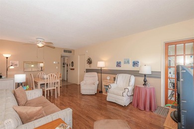 PRICE TO SELL. Beautiful condo, one bedroom, one bathroom condo on  in Florida - for sale on GolfHomes.com, golf home, golf lot