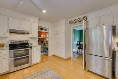 This traditional brick home is located in the desirable on Houndslake Country Club in South Carolina - for sale on GolfHomes.com, golf home, golf lot