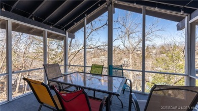 Welcome to Tan Tar A Estates! This 3 bedroom, 4 bathroom home is on The Oaks Golf Course in Missouri - for sale on GolfHomes.com, golf home, golf lot
