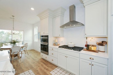 This spacious & elegant home with over 3,100 sf, offer flexible on Mid South Club in North Carolina - for sale on GolfHomes.com, golf home, golf lot