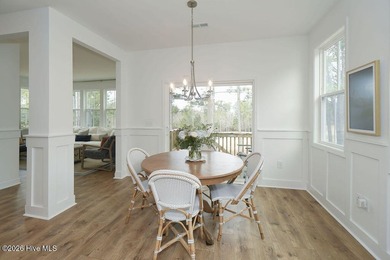 This spacious & elegant home with over 3,100 sf, offer flexible on Mid South Club in North Carolina - for sale on GolfHomes.com, golf home, golf lot