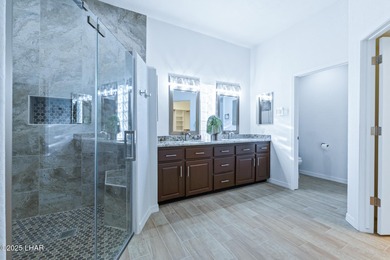 Experience luxury living in this beautiful 3-bedroom, 3-bathroom on London Bridge Golf Course in Arizona - for sale on GolfHomes.com, golf home, golf lot