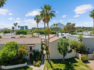 Very close to Old Town Scottsdale, this remodeled end-unit on Scottsdale Shadows in Arizona - for sale on GolfHomes.com, golf home, golf lot