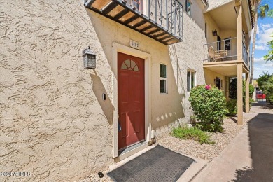 Very close to Old Town Scottsdale, this remodeled end-unit on Scottsdale Shadows in Arizona - for sale on GolfHomes.com, golf home, golf lot